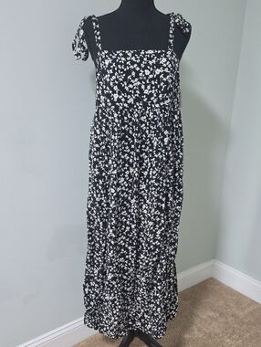 Old Navy Black and White Floral Tie-Shoulder Maxi Dress